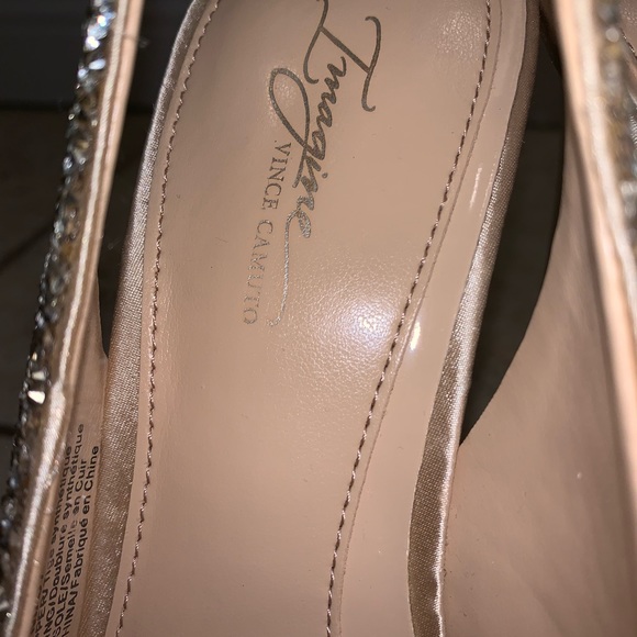 Vince Camuto designer pump - Picture 1 of 4
